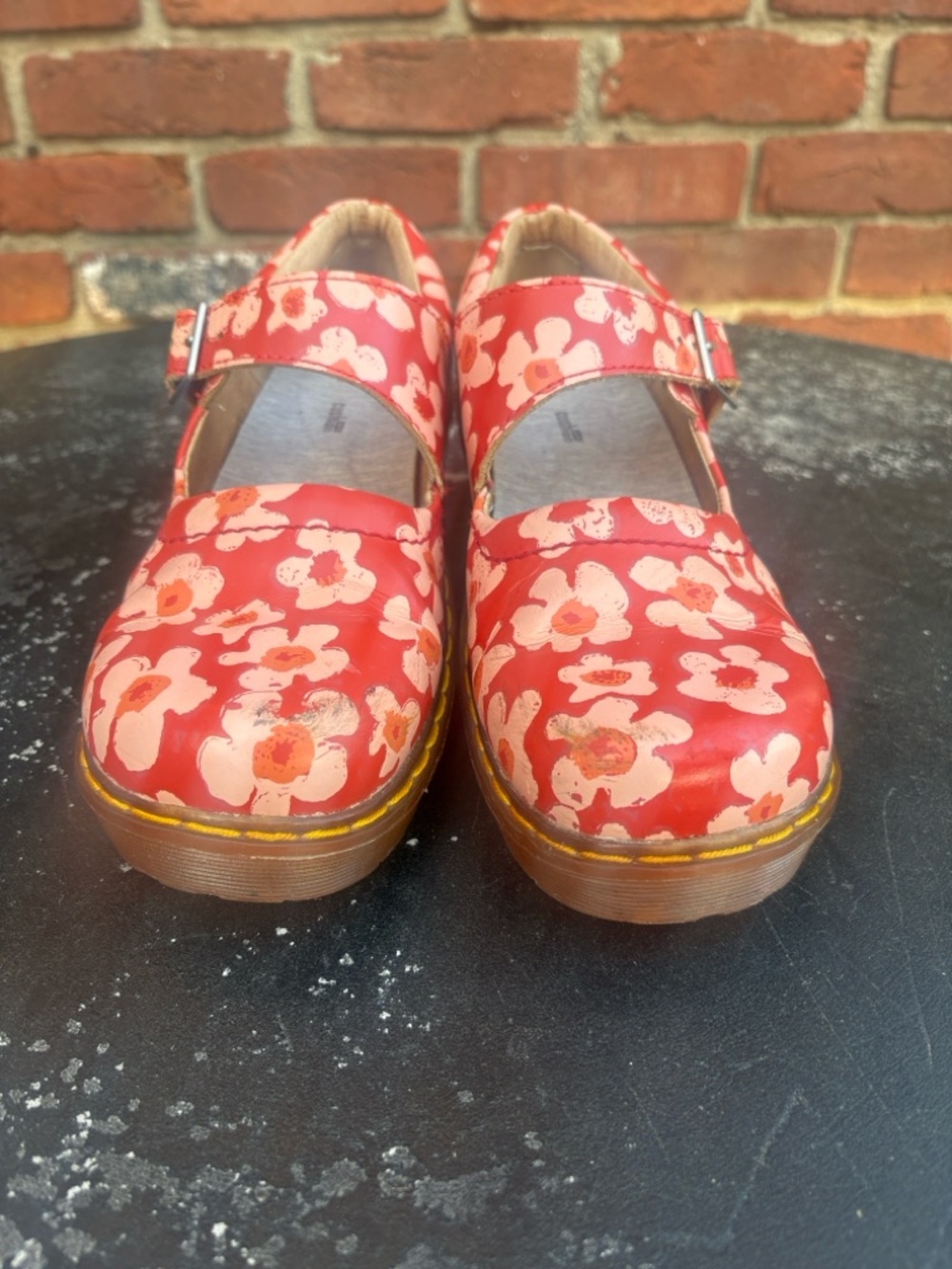 Dr. Martens Women’s Tan and Black Leather Insole Label size 8 L/ 8 M - Picture 2 of 11